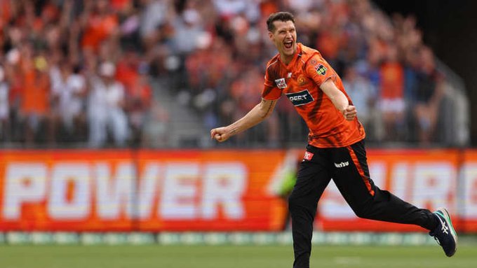 David Payne Officially Joins SRH as Jack Edwards Replacement for IPL 2026