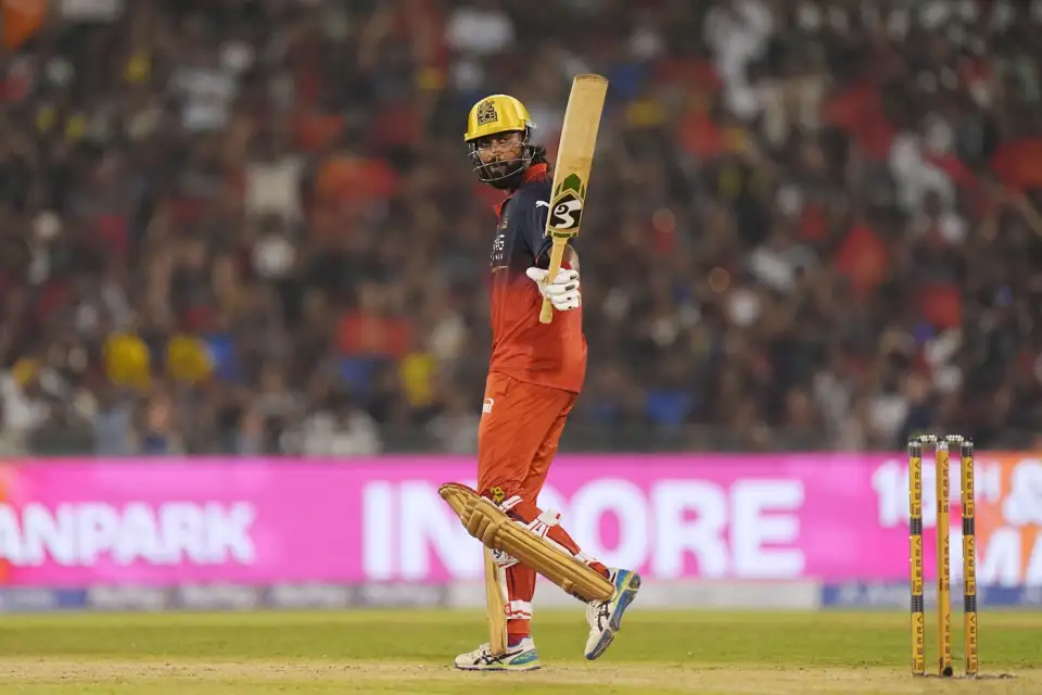 RCB Won by 2 Wickets: Krunal Pandya's 73 Rescues a Thriller Chase as MI's Bosch Fights Hard With Four